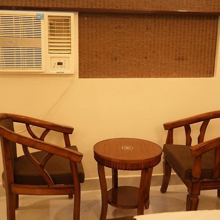 Hotel Golden Palace Lucknow Exterior photo